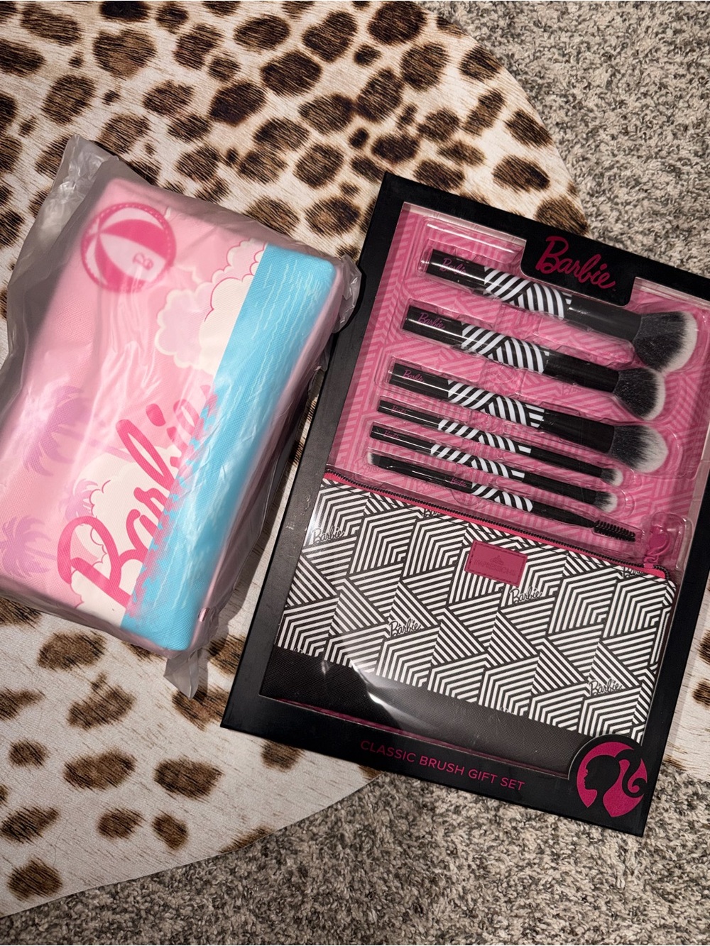 Impressions Vanity Barbie Bundle ✨ Makeup Brush Gift Set + Barbie Cosmetic Case